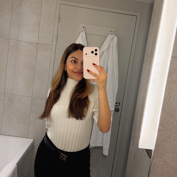 ana_samantha